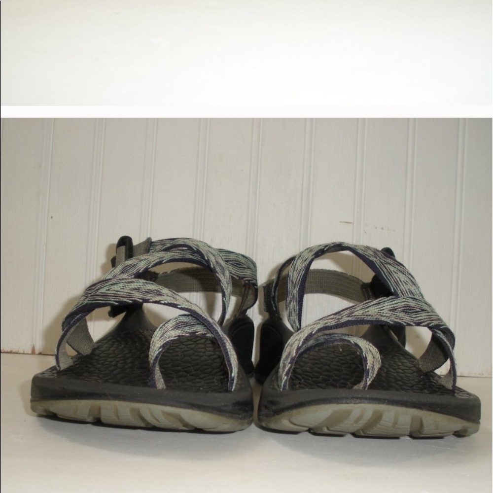 Chacos Wide Strap/Toe Loop Women Sz 9 Sandals